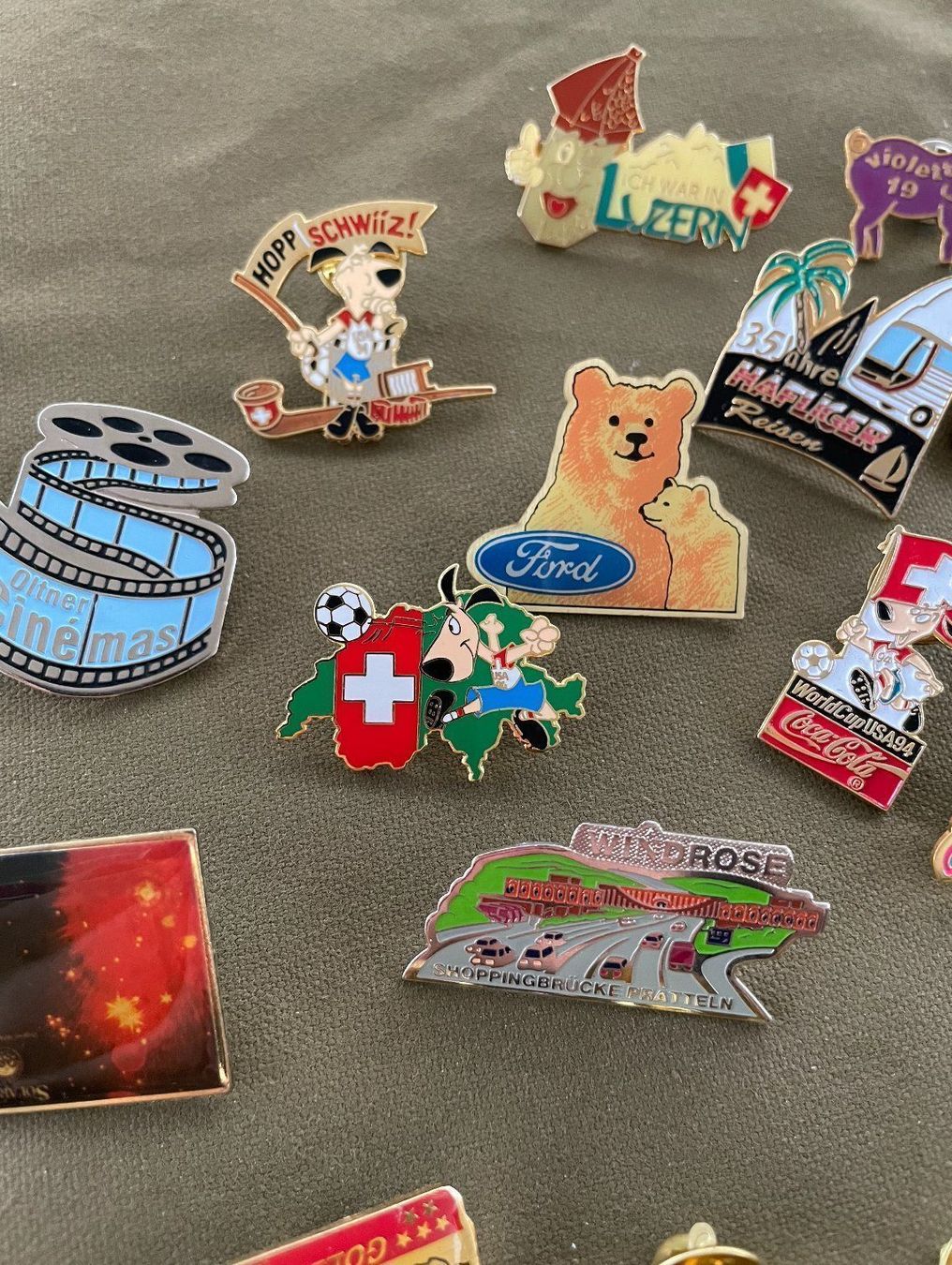 Placchette & Badge: diverse Pins – Usato da Dagmersellen venduto da Arcticsnow2017 3