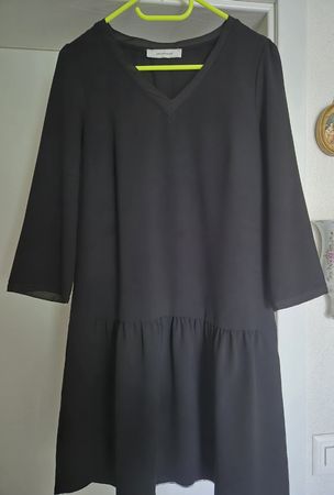 robe noire  taille 38/40
