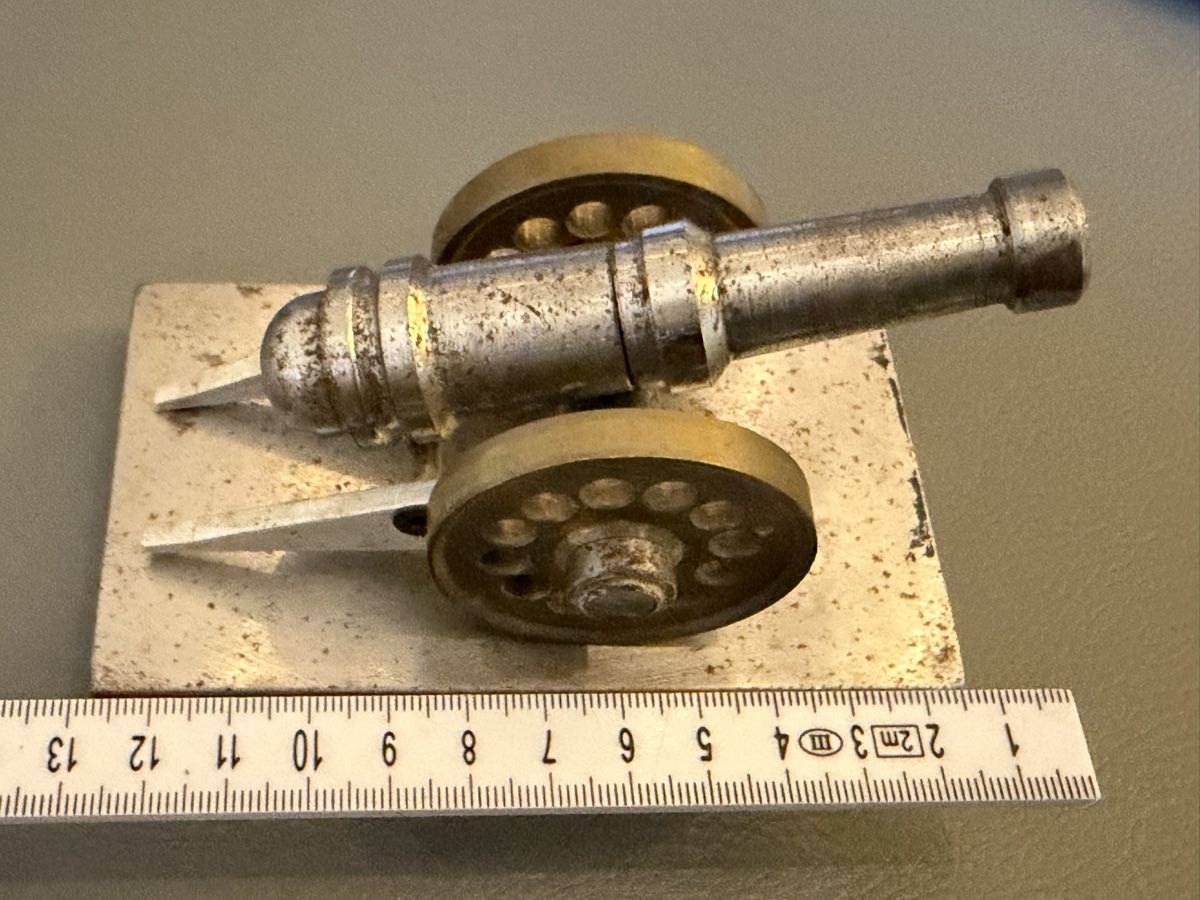 Tutte le decorazioni: Antike Vintage Kanone Deko – Usato da Deitingen venduto da Himhip 4