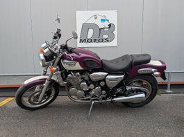 Triumph adventurer 900