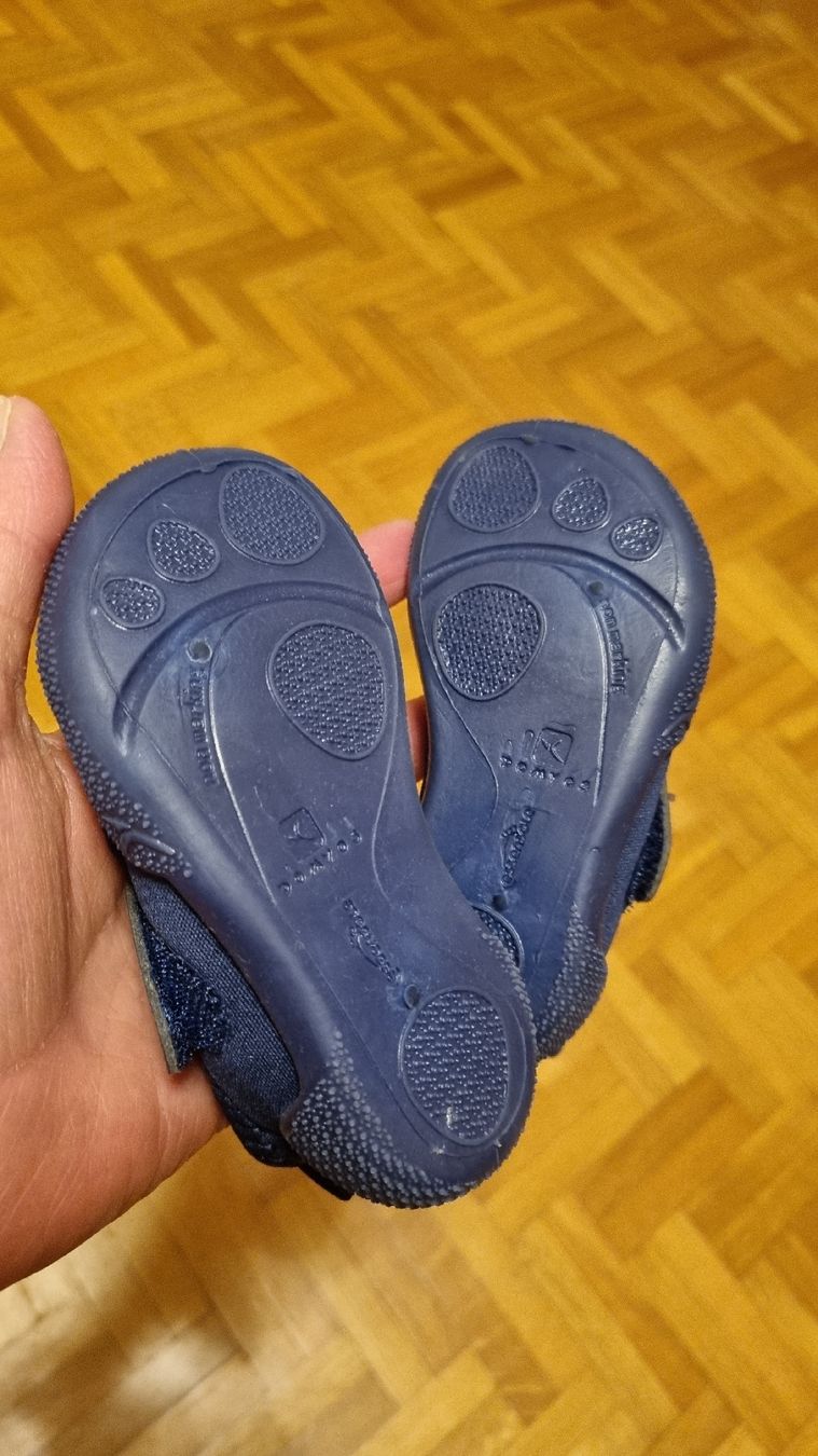Scarpe per ragazzi: Chaussure plage/ piscine garçon pointure 21 – Nuovo (secondo la descrizione) da Ferpicloz venduto da Clicli014 3