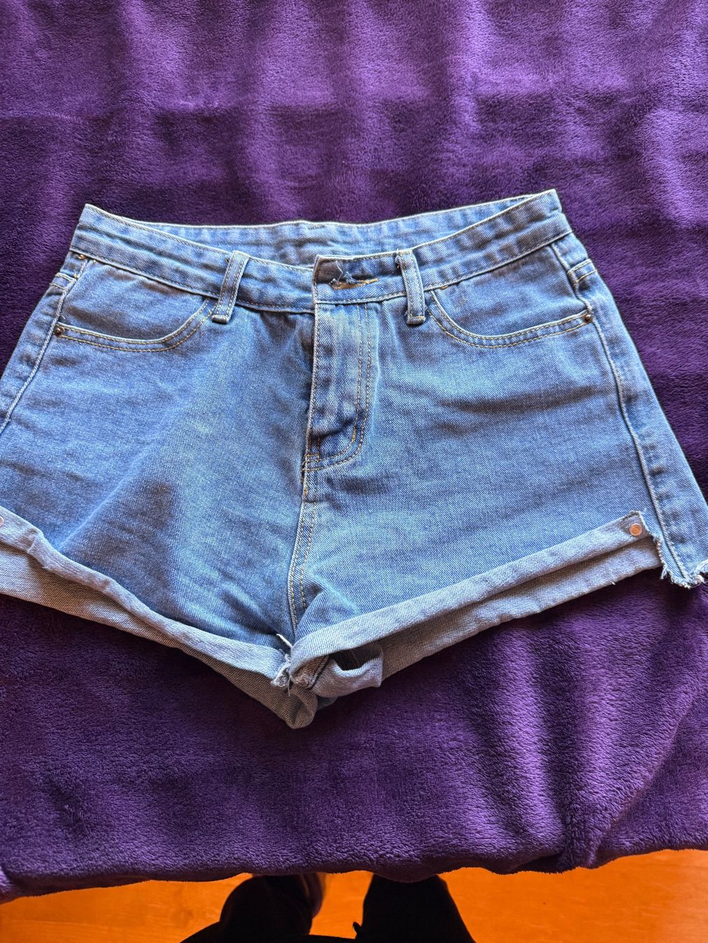 Jeans: Jeans Shorts Damen – D'occasion à Aesch (Neftenbach) par Maece_ 2