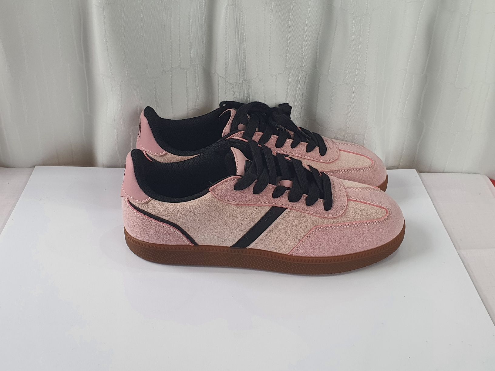 Scarpe da donna: Gr. 37 - Beach Mountain Sneaker, Neu – Nuovo e nell'imballaggio originale da Nürensdorf venduto da sal_g2bz 1