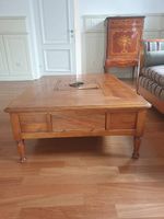 Edler Couchtisch / Elegante tavolino da salotto