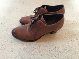Schicke Schnürschuhe Gr. 37 5th Avenue Braun Leder