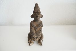 Tonfigur, mesoamerikanisch, sitzende Figur, Keramik