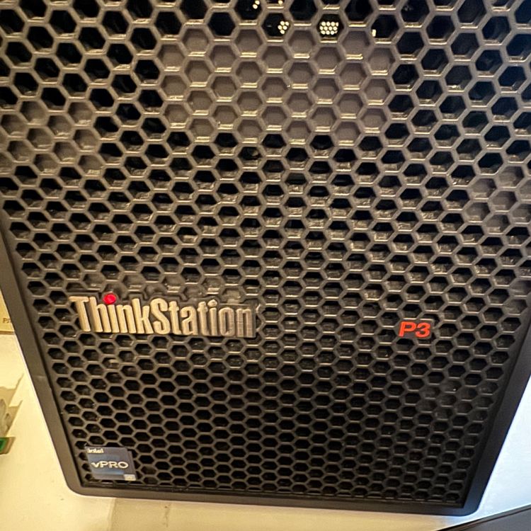 LENOVO WORKSTATION DESKTOP P3 TOWER 30GS003UIX i9-13900K 32GB SSD1TB NO