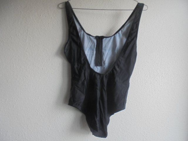 Costumi da bagno & Bikini: Badeanzug Gr. 44 NEU – Nuovo (secondo la descrizione) da Hinwil venduto da Glasperlen 2