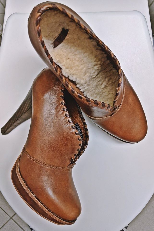 Ugg Scarpe da donna: UGG ladies shoes 40 – Usato da Zürich venduto da web_qx6n 1