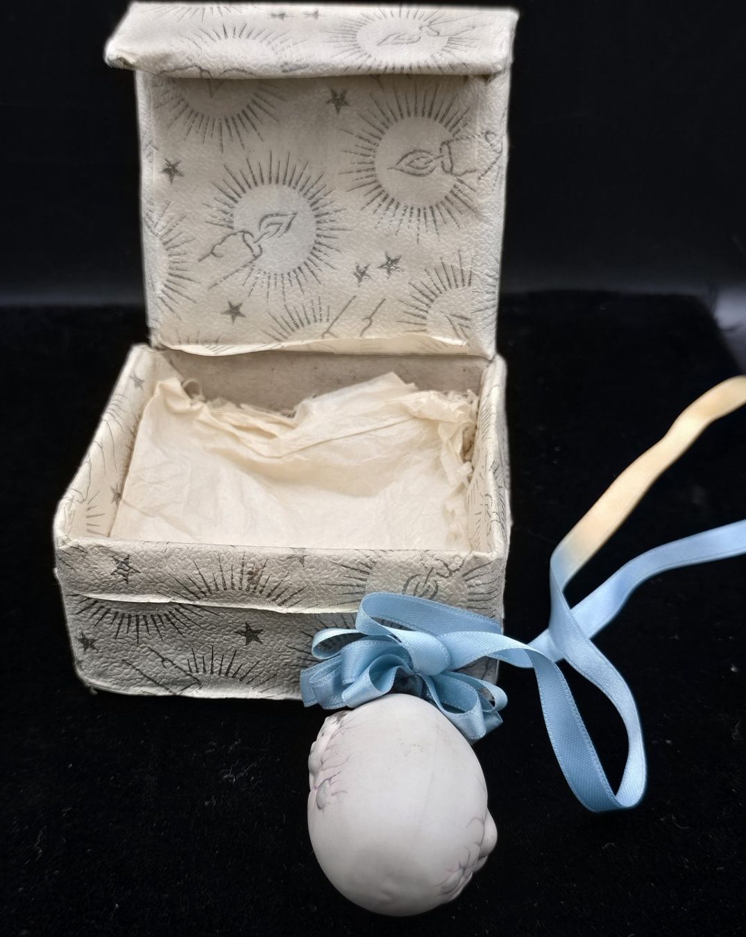Figuren: Babys im Ei, oft als "Bisque Baby" – Gebraucht aus Rorschacherberg von snOOpydOg11 4