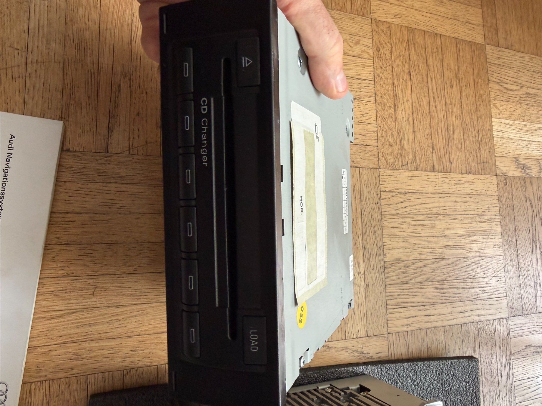 Radio: Audi RNS-E Navigationssystem (8E0 035 192 K) + CD-Wechsler – Usato da Ittigen venduto da Scbern2 8