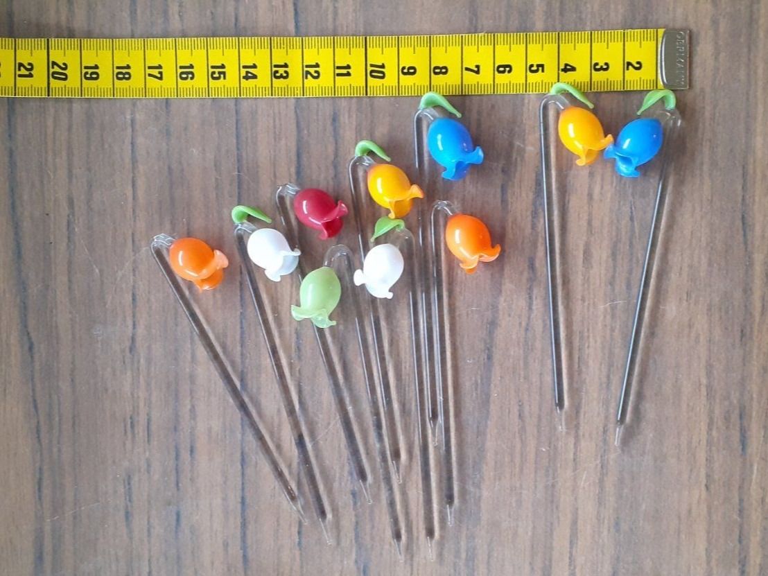 Figuren: Figur Glas Blumen Cocktailstäbchen antik – Gebraucht aus Mörschwil von antiksalon 4