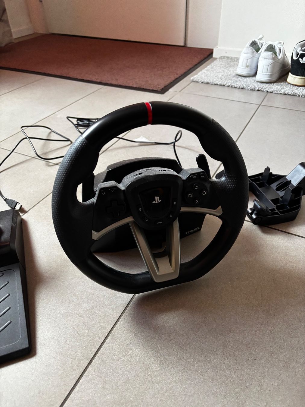 Controller: Gaming lenkrad ps5 – Nuovo (secondo la descrizione) da Luzern venduto da dro_zx9f