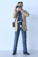 FIGUR FOTOGRAF REPORTER MANN MIT KAMERA 1:18 FIGURENMANU