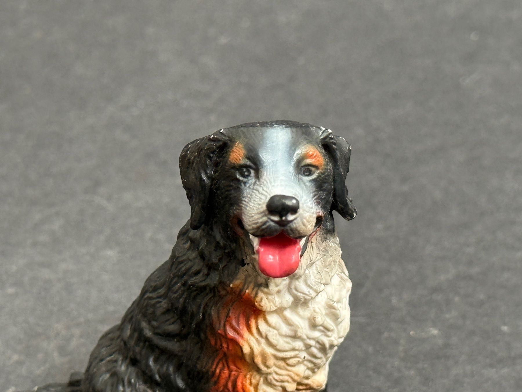 Schleich Figuren: Schleich Berner Sennenhund 16316 sitzend Hund – Gebraucht aus Ennetbaden von mapa05 2