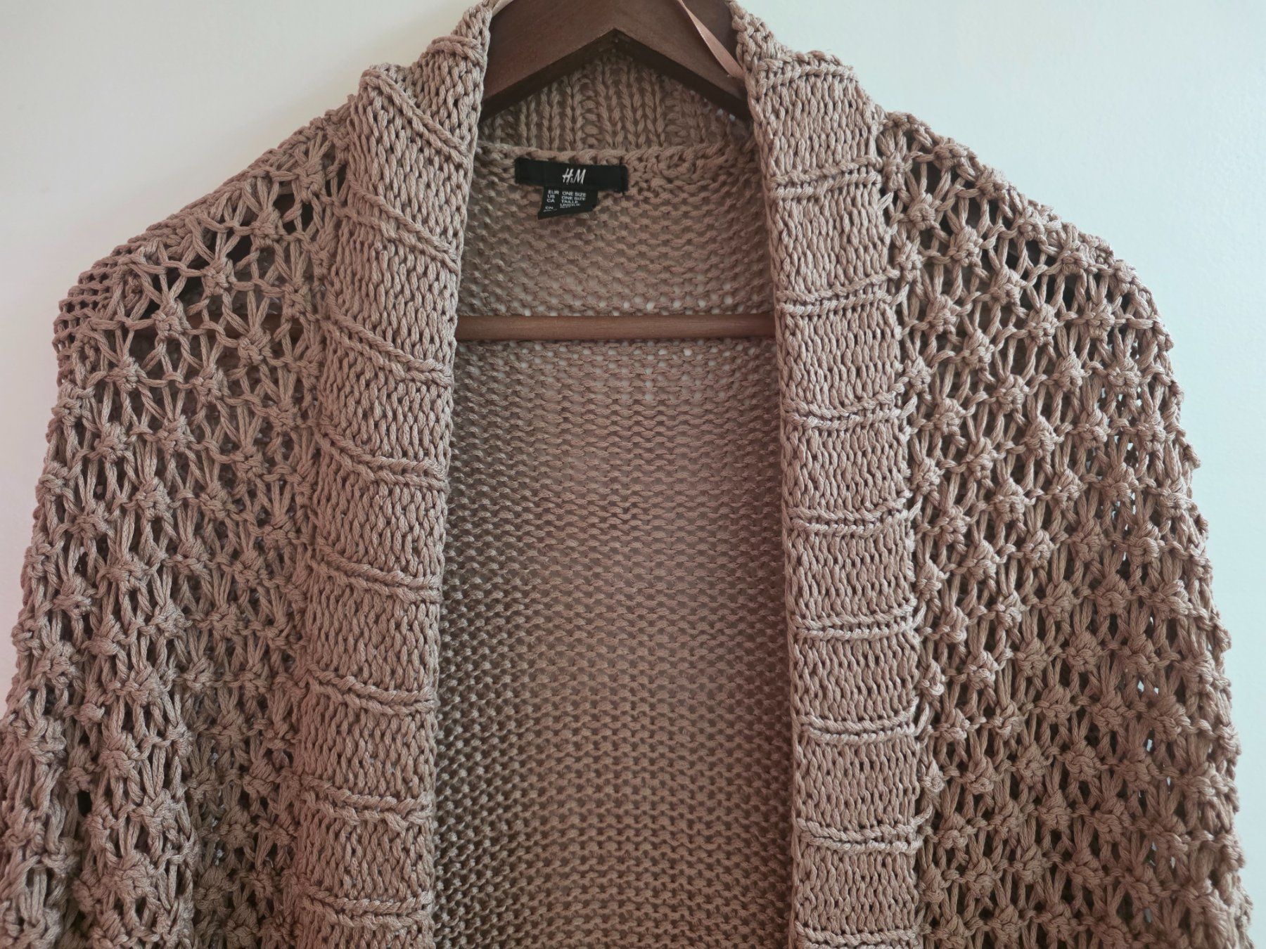 H&M Giacche: H&M Grobstrick-Cardigan / Strickjacke – Usato da Basel venduto da sci_67ms 2