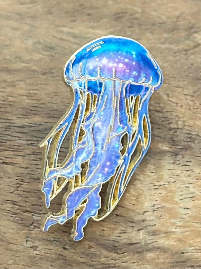 Placchette & Badge: Pin Qualle – Nuovo e nell'imballaggio originale da Geneve venduto da vane267
