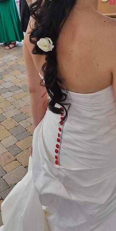 Vestiti: Abito da sposa Vog Lugano in seta – Usato da Mendrisio venduto da LaSa00 3