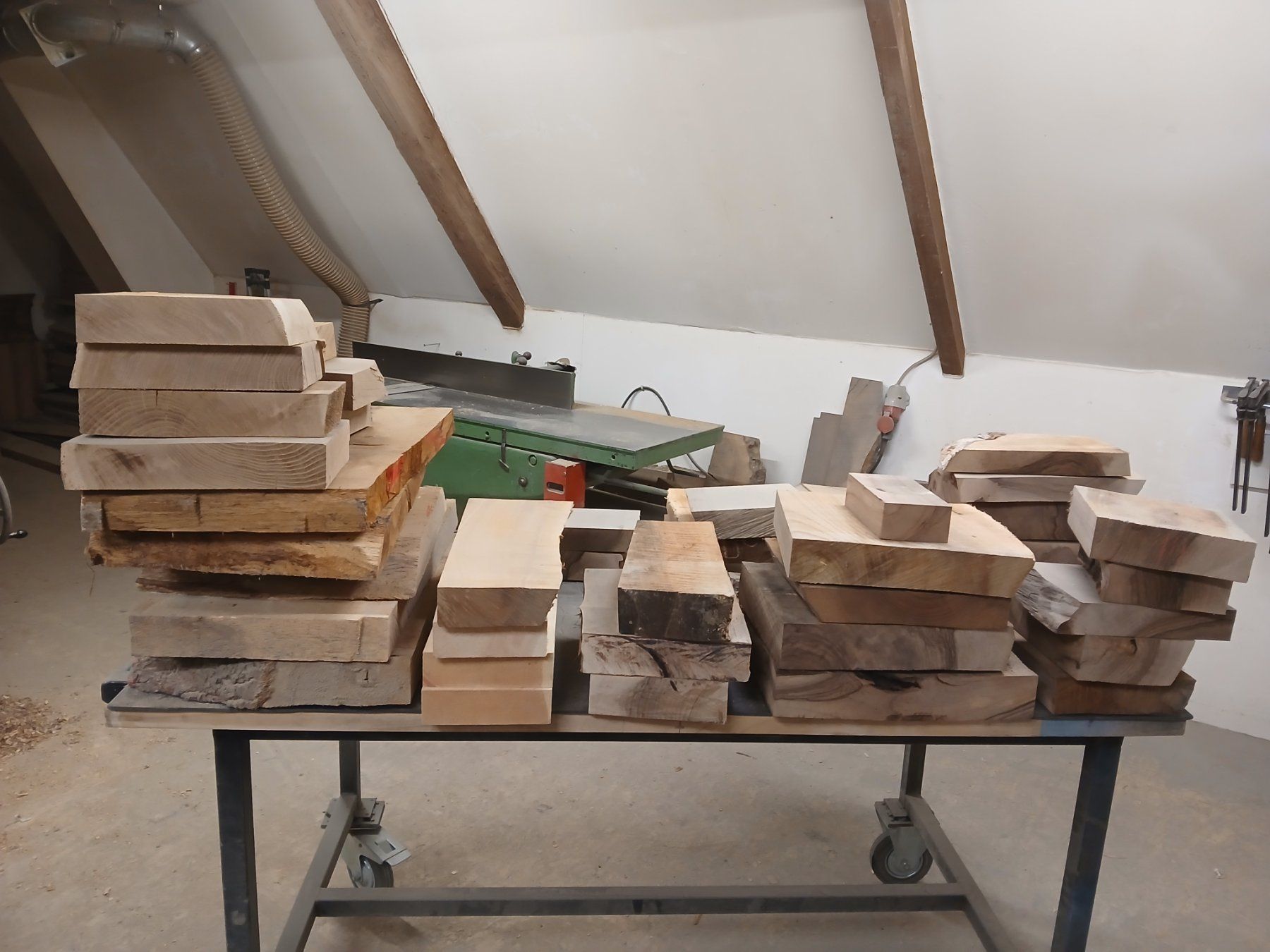 Articoli in legno: Drechselhoz – Usato da Altishofen venduto da Rossi464 4