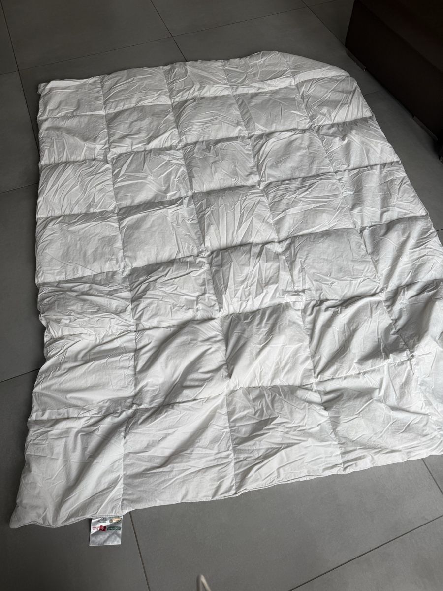 Coperte: Leinenweberei Bern Daunendecke CASA 60 Light, 160/210cm – Usato da Aarburg venduto da seyanb01