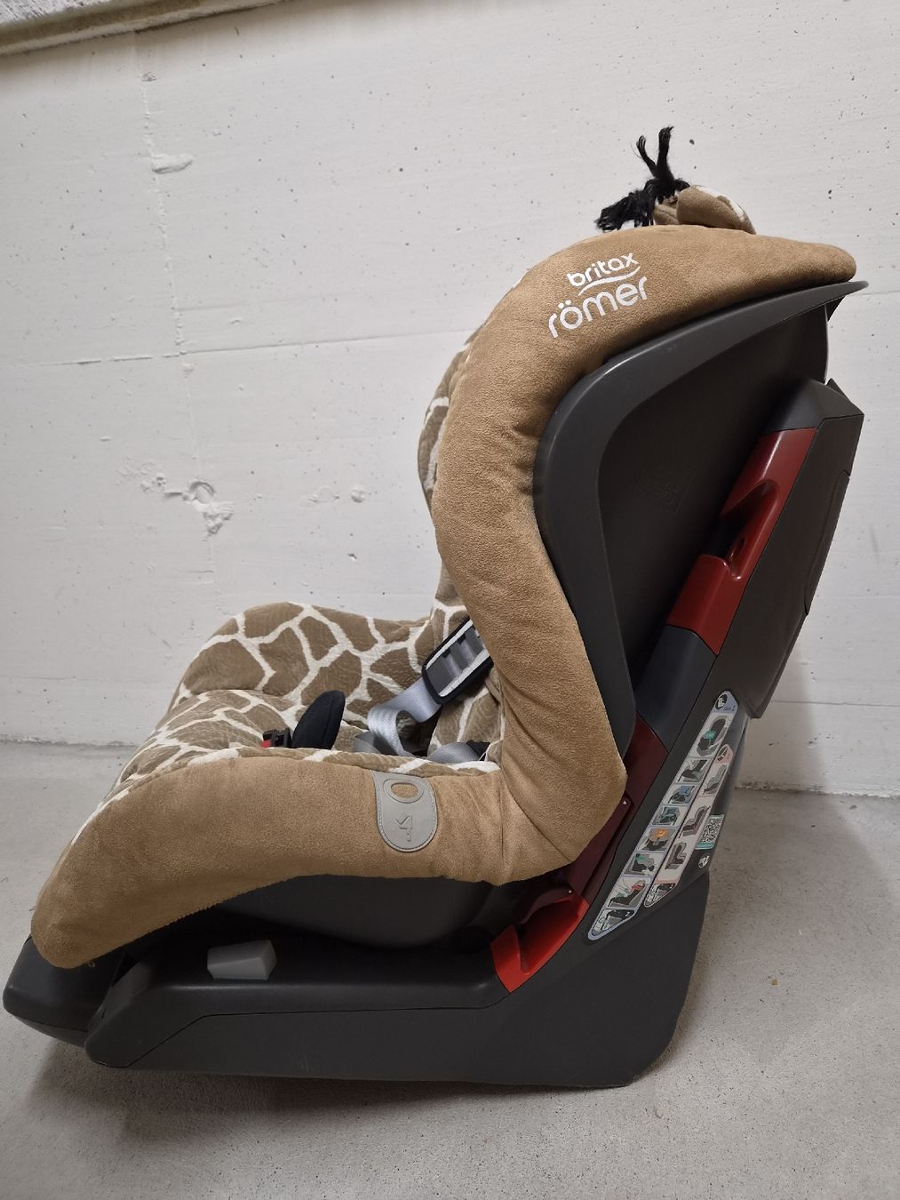 Britax Römer Auto-Kindersitze: Britax Römer King plus Big Giraffe – Gebraucht aus Zürich von Tiptec 2