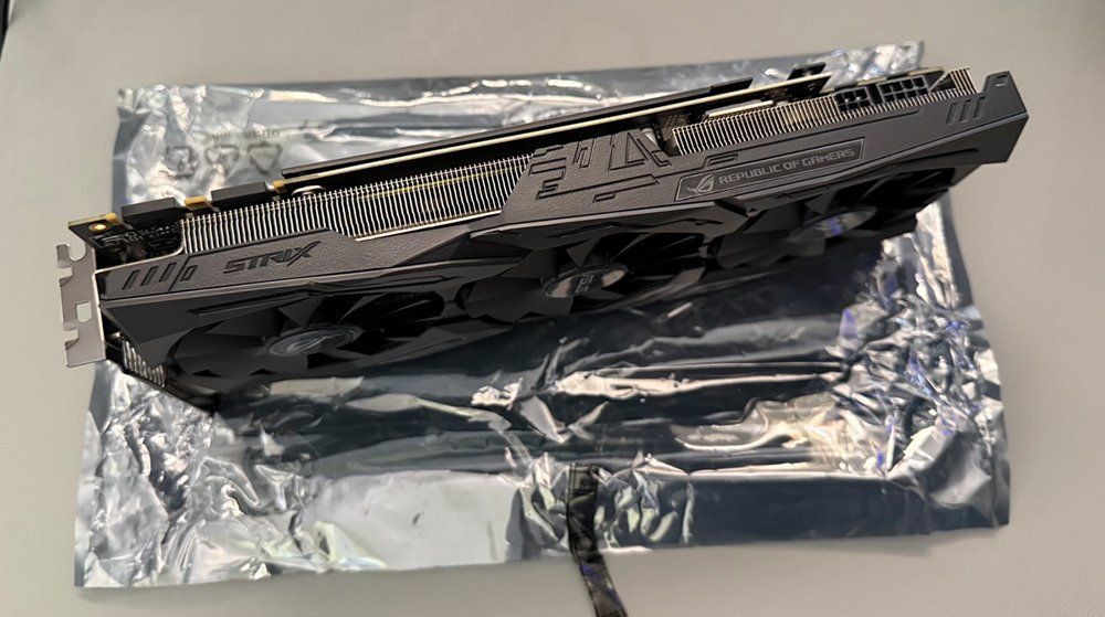 Asus Schede grafiche: ASUS GeForce GTX 1080 STRIX 8G GAMING – Nuovo (secondo la descrizione) da Buchrain venduto da NZXQROP 1