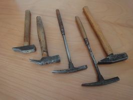 Alte Werkzeuge -Sattler- / Tapezierer- Hammer