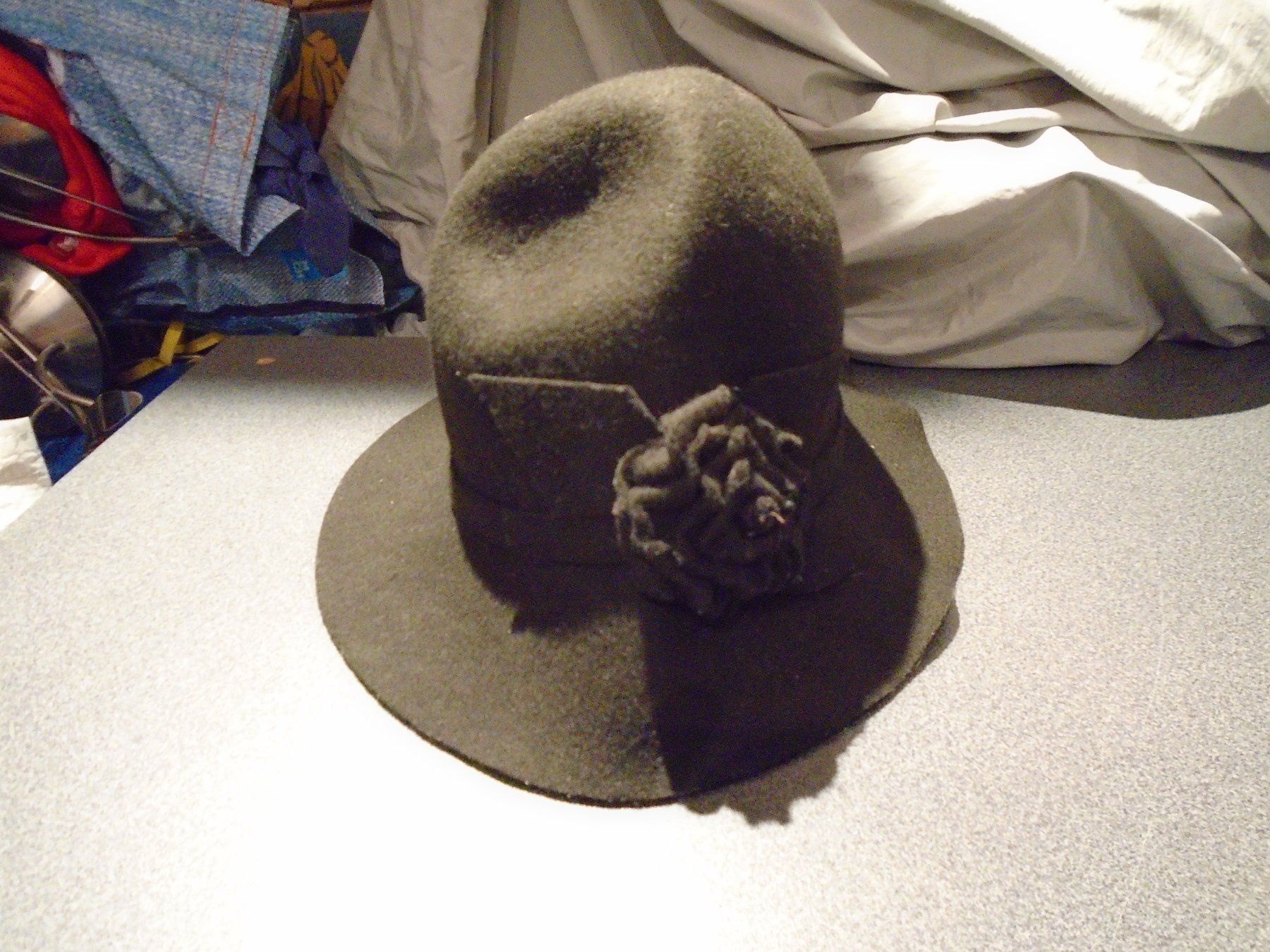 Chapeaux, bonnets & casquettes: Hut, One Size, braun/Blume – D'occasion à Zürich par abraxas1291