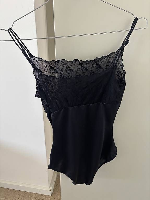 Altra biancheria intima: Zwei Shaping Bodys Gr.S – Usato da Zürich venduto da Verain87 1