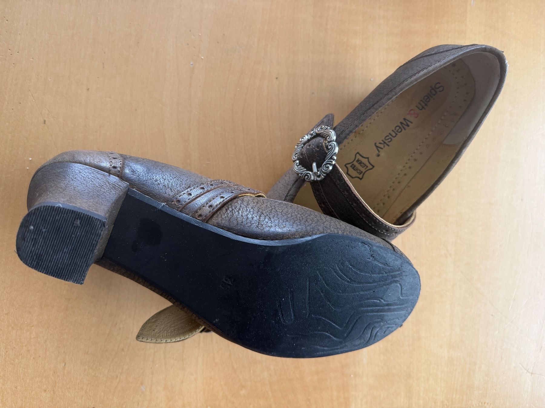 Scarpe da donna: Spieth&Wensky Trachten Damenschuhe – Usato da St. Gallenkappel venduto da Donmarcelo 1