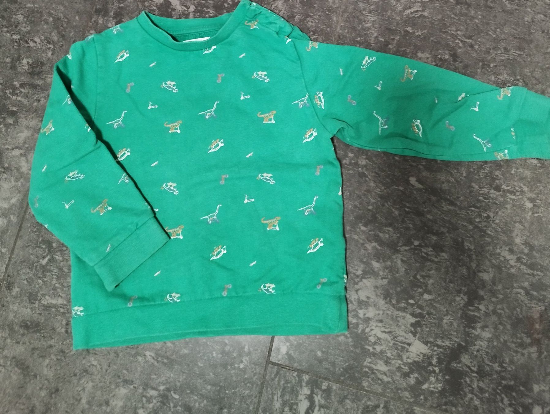Lotti & Set di vestiti: vêtements garçon (2 pulls et jean) taille 92 cm – Usato da Oberburg venduto da Ines2019 3