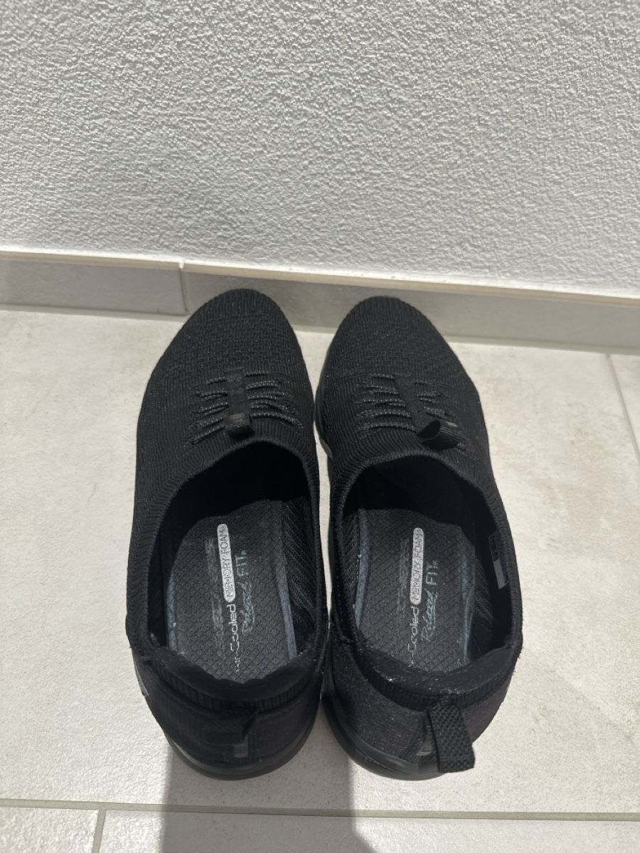 Skechers Scarpe da donna: Schwarze Skechers Schuhe, Grösse 39 – Usato da Zug venduto da Hehe 2