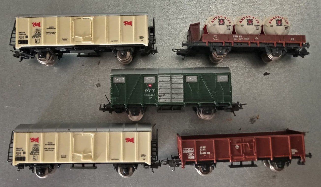 Lima Modelleisenbahnen: LIMA Wagons 5 x - transports marchandises - SBB CFF – Gebraucht aus Le Locle von PereiraHugo