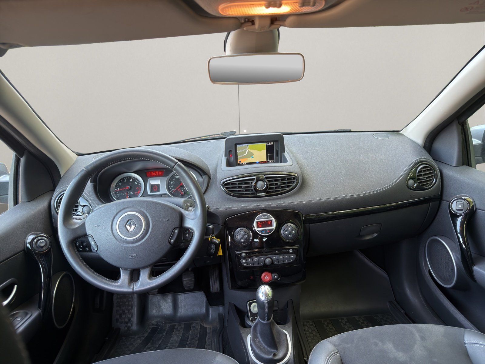 Renault Autos: Renault Clio 1.2 100 – Gebraucht aus Luzern von GGL-Luzern 4
