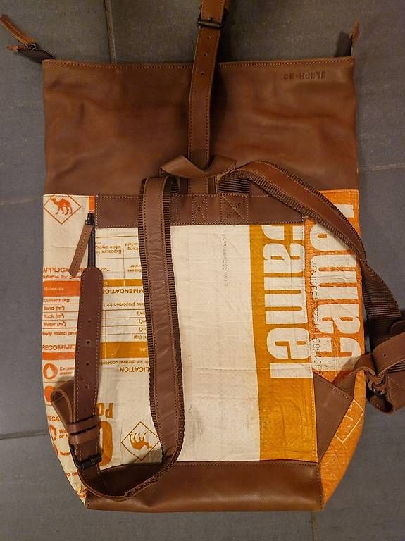Zaini: ELEPH-BO Rolltop Rucksack 23 Liter Camel – Usato da Olten venduto da reb_bnm2 3