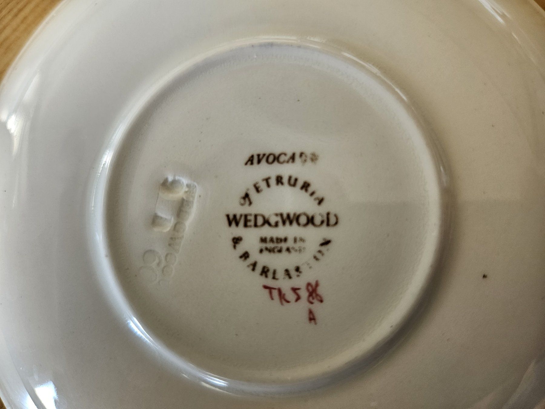Set di piatti: Kaffeeservice GeschirrSet Wegdwood 12-teilig – Usato da Rüfenacht BE venduto da Scheyenholz 5