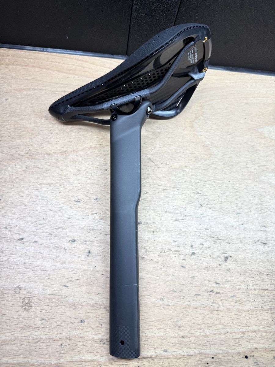 Specialized Pièces détachées: Tarmac SL9 seat post 15ofset  – Neuf avec emballage d'origine à Uster par Russicksrusso
