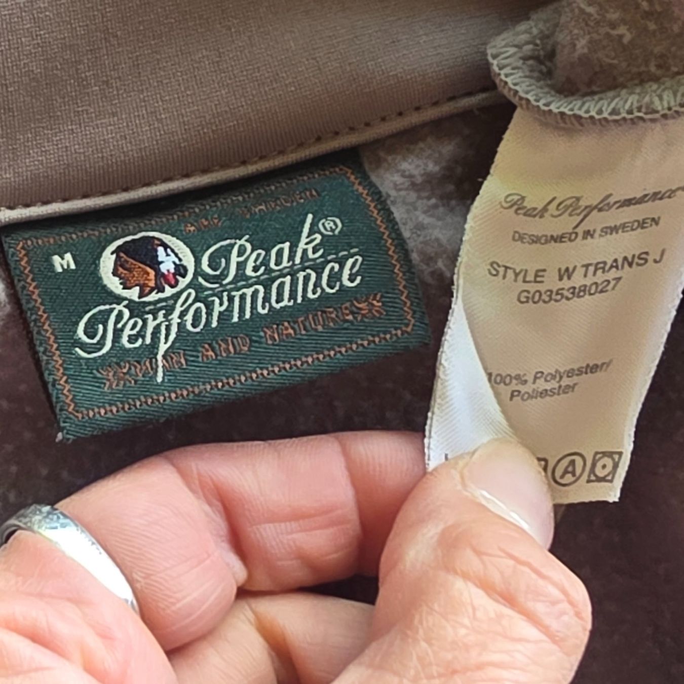 Peak Performance Jacken: 🐸 PEAK PERFORMANCE JACKE M SPORTJACKE HELLGRAU – Gebraucht aus Môtier (Vully) von Frogs 8