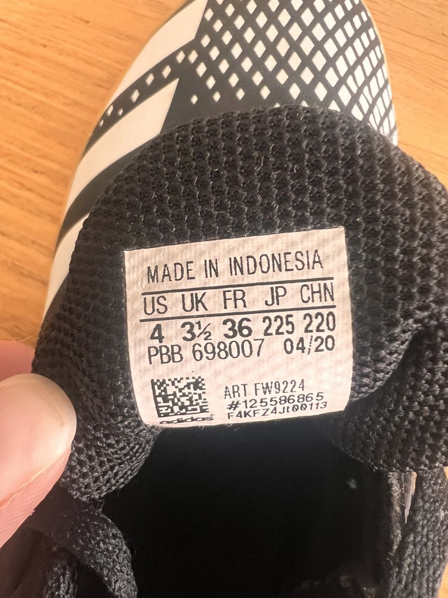 Adidas Herrenschuhe: Adidas Predator Hallenschuhe / Gr 36 – Gebraucht aus Kloten von sanibunny 5