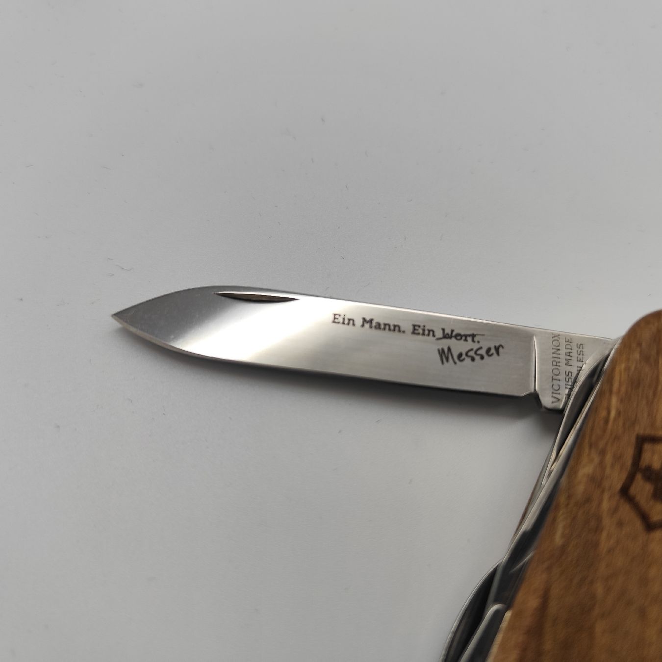 Victorinox Coltelli tascabile: Victorinox Ein Mann ein Messer Sackmesser – Nuovo e nell'imballaggio originale da Hellbühl venduto da 30R_R30 3