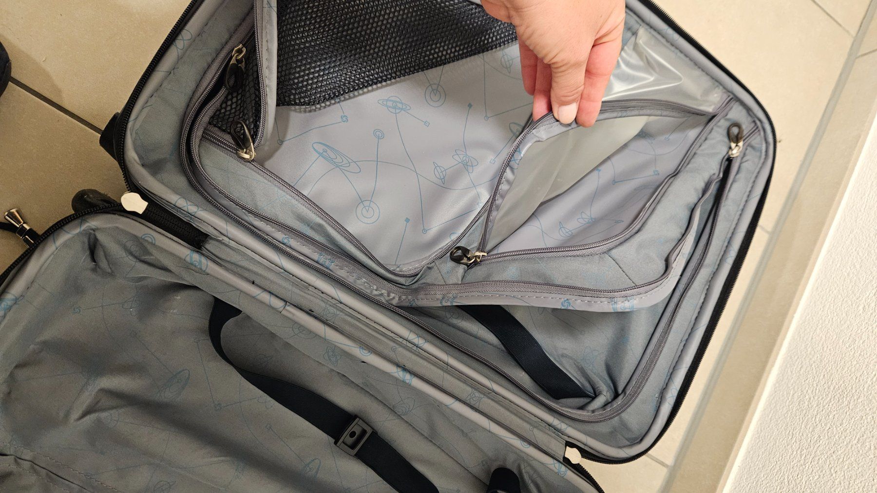 Valises de voyage: Samsonite Rollkoffer Cabin Size – D'occasion à Schaan par car_wrv2 6