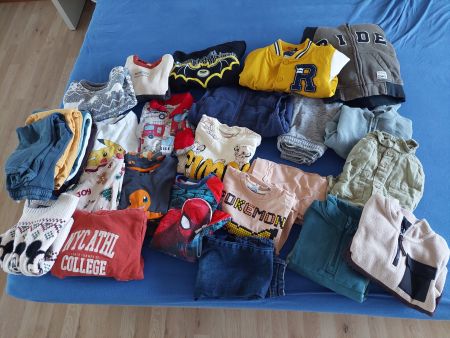 30 TEILIGES JUNGEN KLEIDERPAKET GR. 98/104
