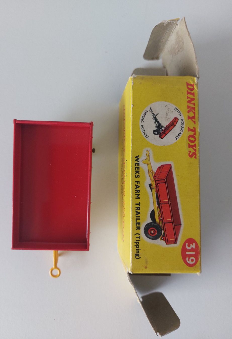 Dinky Toys Modellini d'auto: Dinky Toys 319 Anhänger Traktor – Usato da Schenkon venduto da Elbarto007 4