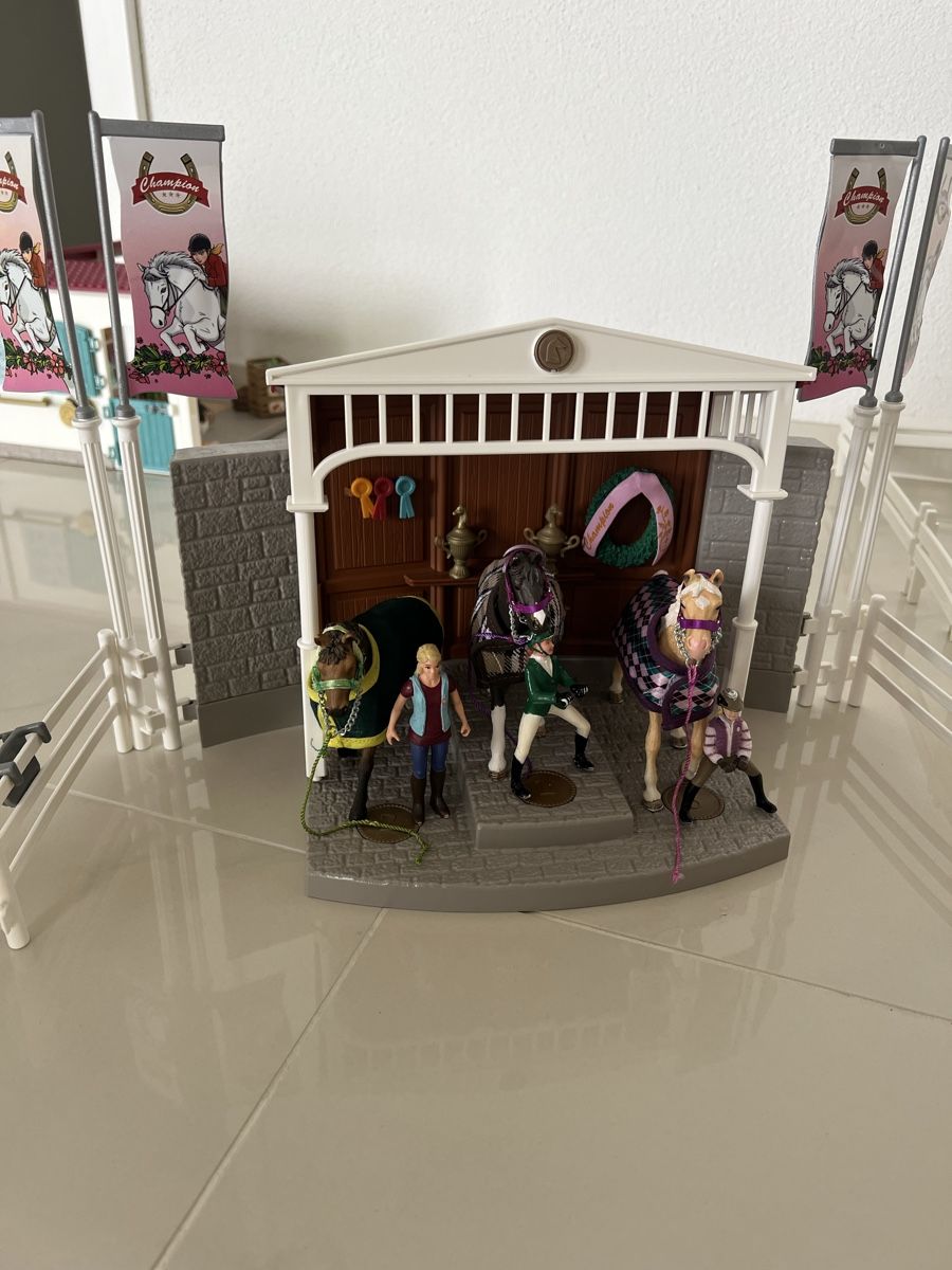 Schleich Jouets: Schleich Turnierwettbewerb – D'occasion à Dietwil par sarn 1