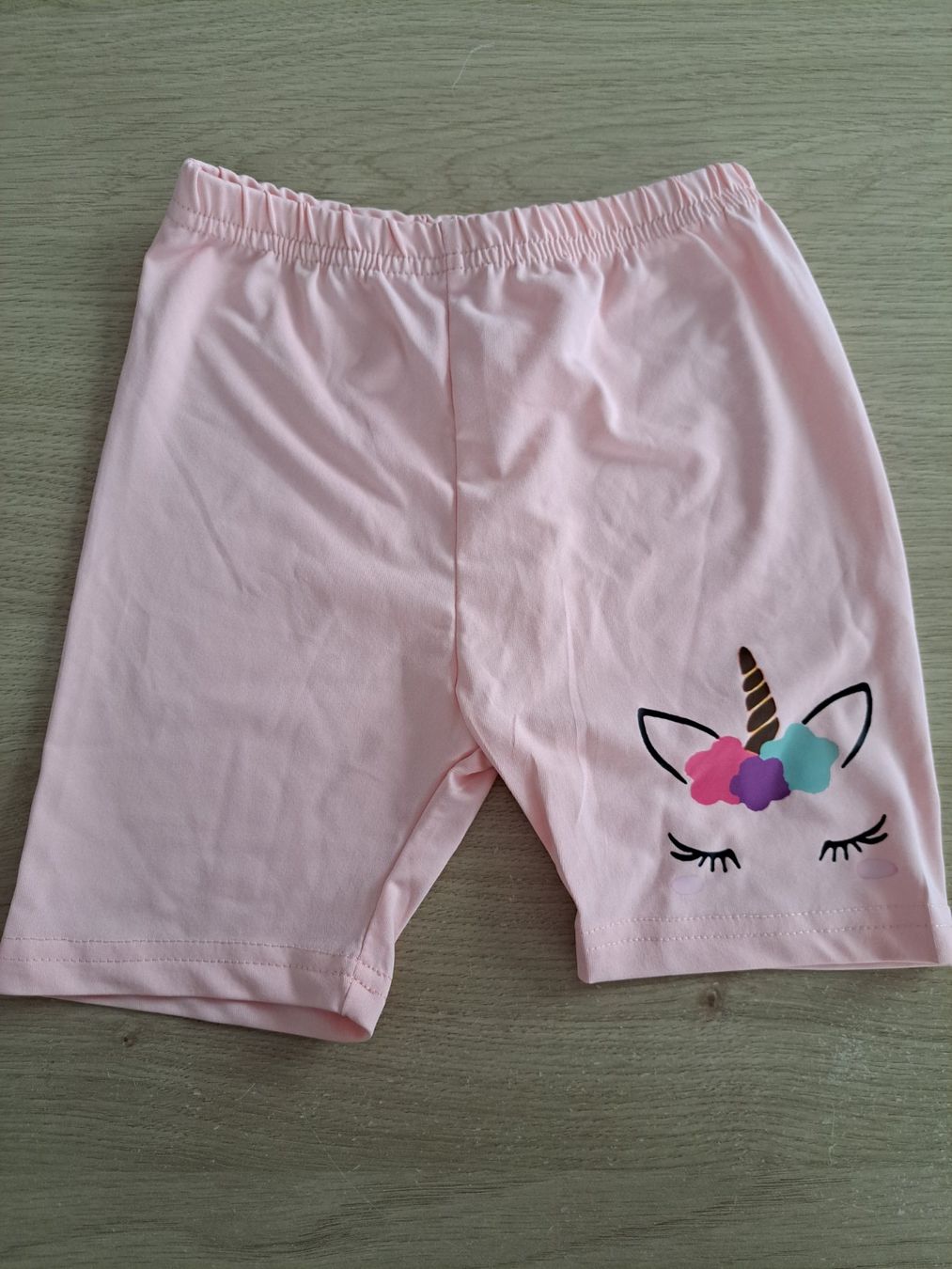 Pantaloni: Short enfant taille 120 – Usato da Marly venduto da Mumu1723