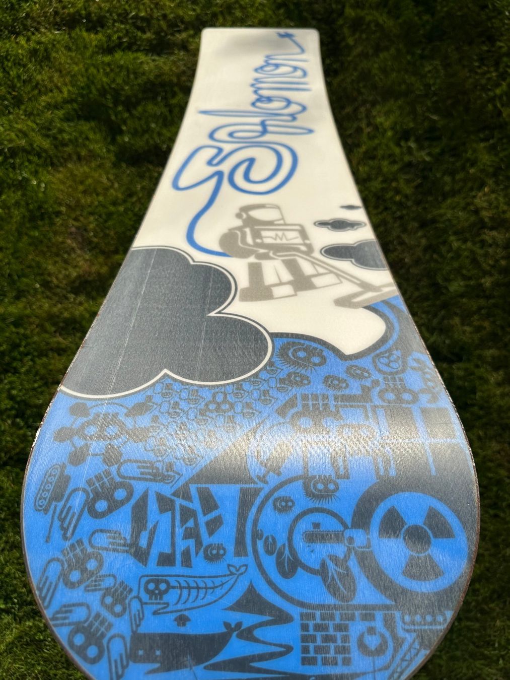 Salomon Board: Snowboard Salomon Prospect 157 - Design Robot Retro – Usato da Villars-sur-Glâne venduto da Quadrien 4