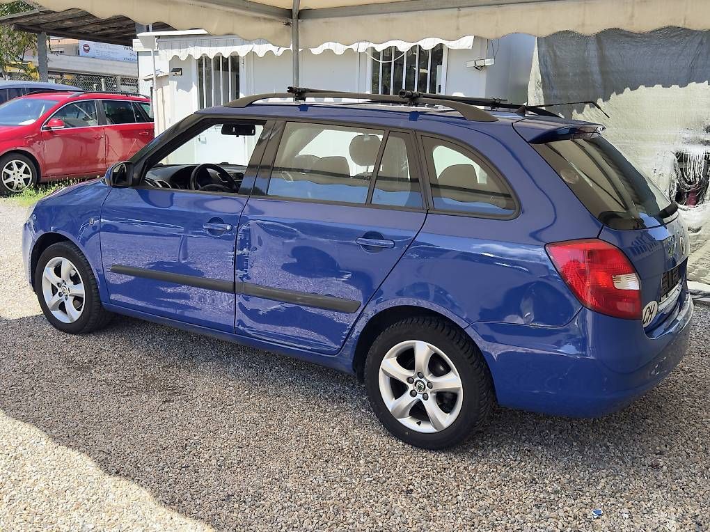 Autos: Skoda Fabia 1.6i (AUTOMATICA) – Gebraucht aus Agno von jonnyautosagl 2