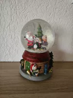 Schneekugel Weihnachtsmotiv mit Spieluhr 