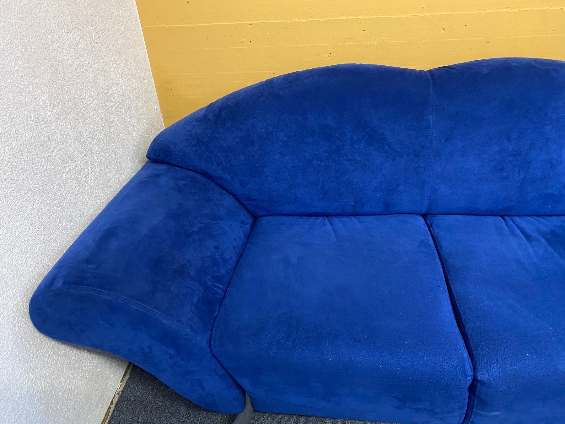 Divani: Echtes Alcantara 2 Zweisitzer Sofa – Usato da Dietlikon venduto da Ss11 4