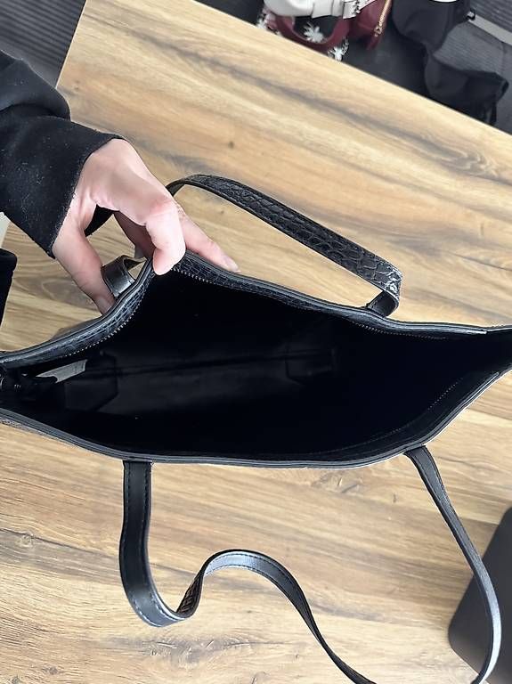 Borse: Schwarze Croco Tote Bag – Usato da Bettlach venduto da michellemmm 1